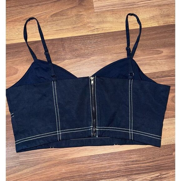 BCBG Seam Crop Top - NWT - Size Small - Picture 9 of 9